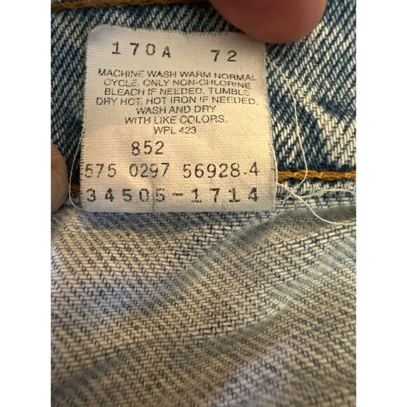 VTG Levi’s 505 Denim Shorts W32 Regular Fit USA Made 90's Jorts Light Mens Jeans - Picture 9 of 9